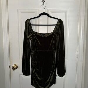 Cider Velvet Long Sleeve Dress in Deep Green